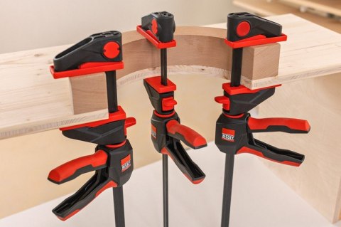 BESSEY ŚCISK UNIWERSALNY JEDNORĘCZNY SZYBKOMOCUJĄCY OBRO. 450*80MM BESSEY ŚCISK UNIWERSALNY JEDNORĘCZNY SZYBKOMOCUJĄCY OBRO. 450*80MM