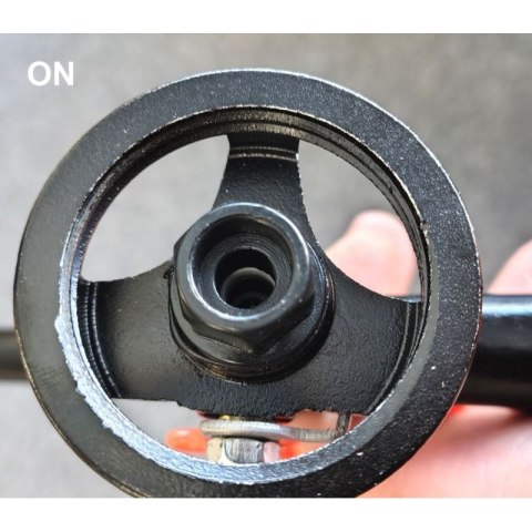 BEAST Pistolet do pianki piany montażowej TEFLON z wyłącznikiem odcinającym BEAST Pistolet do pianki piany montażowej TEFLON z wyłącznikiem odcinającym