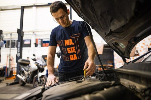 NEO T-SHIRT Z NADRUKIEM MA SIĘ DA ROZMIAR. XXL NEO T-SHIRT Z NADRUKIEM MA SIĘ DA ROZMIAR. XXL