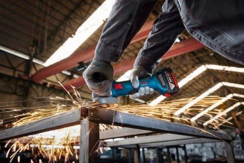 BOSCH ZESTAW COMBI GSR18V-45 + GWS18V-8 + GBH18V-22 3*4.0AH BOSCH ZESTAW COMBI GSR18V-45 + GWS18V-8 + GBH18V-22 3*4.0AH