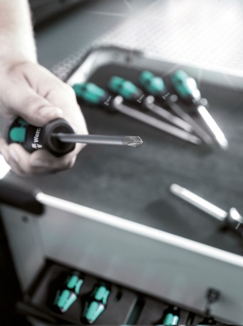 WERA ZESTAW WKRĘTAKÓW KRAFTFORM LASERTIP + WIESZAK, 6 CZĘŚCI WERA ZESTAW WKRĘTAKÓW KRAFTFORM LASERTIP + WIESZAK, 6 CZĘŚCI