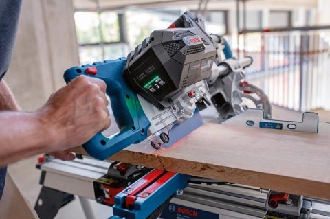BOSCH UKOŚNICA AKUMULATOROWA GCM 18V-216 DC 0*AH BOSCH UKOŚNICA AKUMULATOROWA GCM 18V-216 DC 0*AH