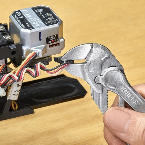 KNIPEX SZCZYPCE-KLUCZ XS KNIPEX SZCZYPCE-KLUCZ XS