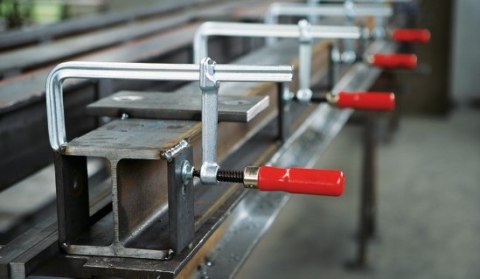 BESSEY ŚCISK ŚRUBOWY ŚLUSARSKI STALOWY GS 100/50MM BESSEY ŚCISK ŚRUBOWY ŚLUSARSKI STALOWY GS 100/50MM