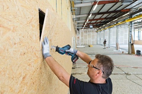 BOSCH PIŁA SZABLASTA AKUMULATOROWA GSA 18 V-LI C 0*AH BOSCH PIŁA SZABLASTA AKUMULATOROWA GSA 18 V-LI C 0*AH