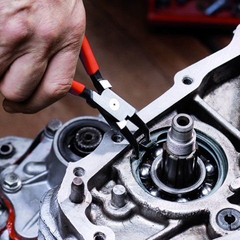 KNIPEX SZCZYPCE DO PIERŚCIENI SEGERA WYGIĘTE 45° WEWNĘTRZNE 180MM KNIPEX SZCZYPCE DO PIERŚCIENI SEGERA WYGIĘTE 45° WEWNĘTRZNE 180MM