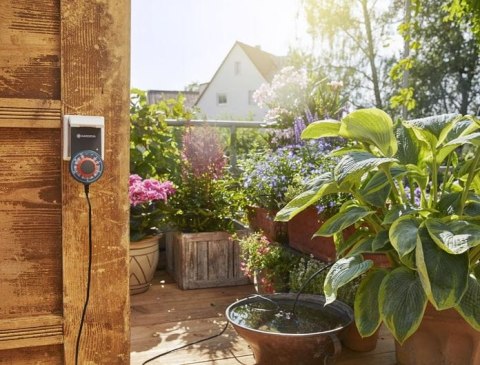 GARDENA AUTOMATYCZNA KONEWKA DO SKRZYNEK BALKONOWYCH GARDENA AUTOMATYCZNA KONEWKA DO SKRZYNEK BALKONOWYCH