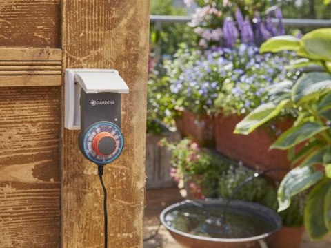 GARDENA AUTOMATYCZNA KONEWKA DO SKRZYNEK BALKONOWYCH GARDENA AUTOMATYCZNA KONEWKA DO SKRZYNEK BALKONOWYCH