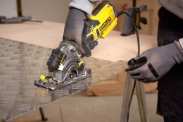 STANLEY MULTI PILARKA 650W 89MM