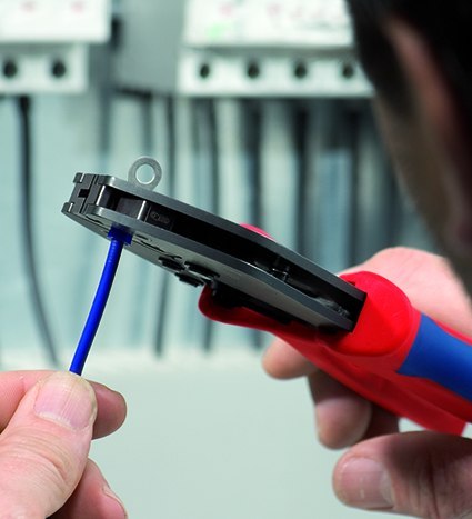 KNIPEX SZCZYPCE DO ZAGNIATANIA Z MAGAZYNKIEM I 5 MATRYC.MULTICRIMP KNIPEX SZCZYPCE DO ZAGNIATANIA Z MAGAZYNKIEM I 5 MATRYC.MULTICRIMP