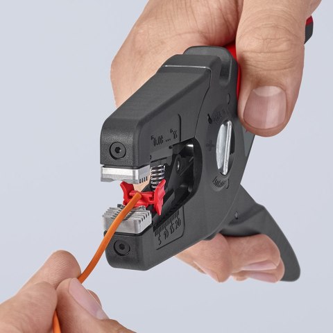 KNIPEX SZCZYPCE AUTOMATYCZNE DO ŚCIĄGANIA IZOLACJI PRECISTRIP16 KNIPEX SZCZYPCE AUTOMATYCZNE DO ŚCIĄGANIA IZOLACJI PRECISTRIP16