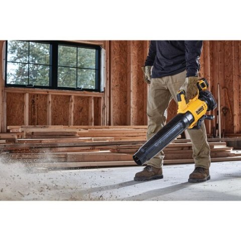 DEWALT DMUCHAWA AKUMULATOROWA 18V XR 1*5.0AH BEZSZCZOTKOWA DEWALT DMUCHAWA AKUMULATOROWA 18V XR 1*5.0AH BEZSZCZOTKOWA