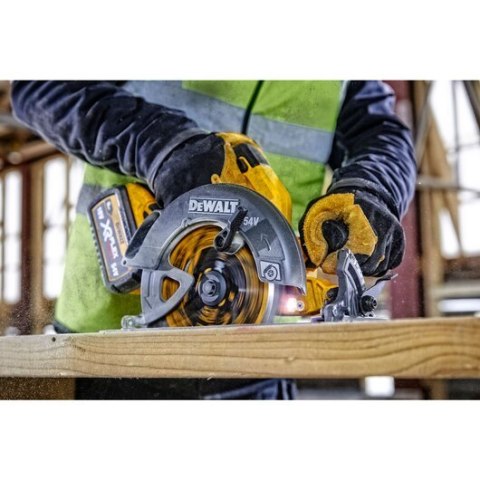DEWALT PILARKA TARCZOWA AKUMULATOROWA 190MM XR 54V 0*AH T-STAK DEWALT PILARKA TARCZOWA AKUMULATOROWA 190MM XR 54V 0*AH T-STAK