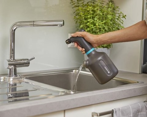 GARDENA OPRYSKIWACZ EASYPUMP 1 L GARDENA OPRYSKIWACZ EASYPUMP 1 L