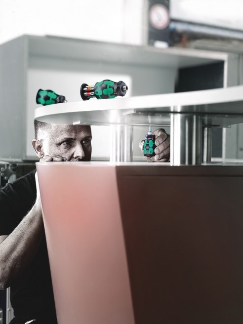WERA WKRĘTAK KRAFTFORM KOMPAKT STUBBY Z 6 BITAMI WERA WKRĘTAK KRAFTFORM KOMPAKT STUBBY Z 6 BITAMI