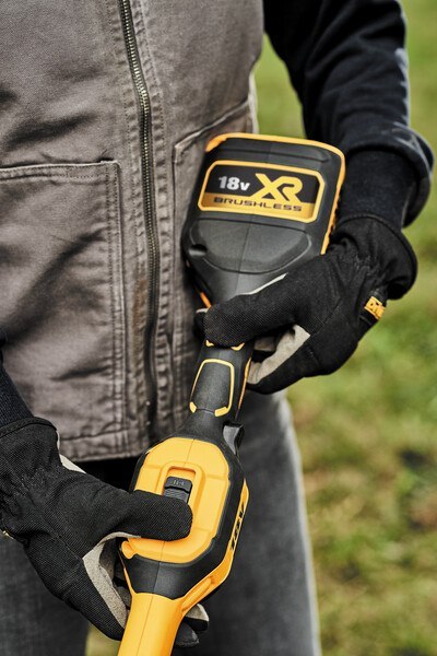 DEWALT PODKASZARKA AKUMULATOROWA 18V 1*5.0AH RAMIE DZIELONE DEWALT PODKASZARKA AKUMULATOROWA 18V 1*5.0AH RAMIE DZIELONE