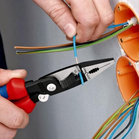 KNIPEX SZCZYPCE DO PRAC ELEKTROINSTALACYJNYCH 6W1 KNIPEX SZCZYPCE DO PRAC ELEKTROINSTALACYJNYCH 6W1