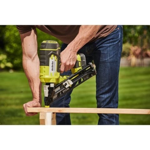 RYOBI SZTYFCIARKA AKUMULATOROWA R15GN18-0 18V 0*AH RYOBI SZTYFCIARKA AKUMULATOROWA R15GN18-0 18V 0*AH
