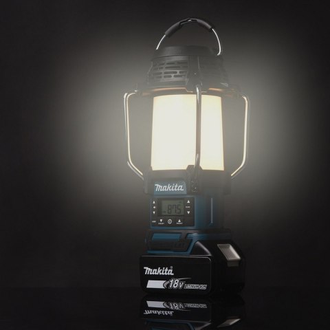 MAKITA ODBIORNIK RADIOWY Z LATARKĄ 18V AM/FM MAKITA ODBIORNIK RADIOWY Z LATARKĄ 18V AM/FM