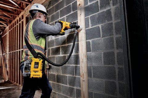 DEWALT ODKURZACZ UNIWERSALNY ODSYSACZ PYŁU 18V XR 1*2.0AH DEWALT ODKURZACZ UNIWERSALNY ODSYSACZ PYŁU 18V XR 1*2.0AH