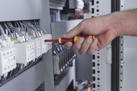 WIHA WKRĘTAK IZOLOWANY Z UCHYTEM NA BITY 4CZ. SLIMVARIO STUUBY WIHA WKRĘTAK IZOLOWANY Z UCHYTEM NA BITY 4CZ. SLIMVARIO STUUBY