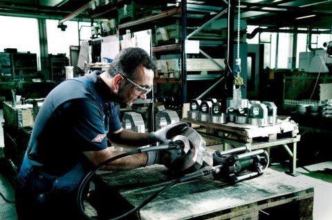 METABO SZLIFIERKA PROSTA GE 710 PLUS METABO SZLIFIERKA PROSTA GE 710 PLUS