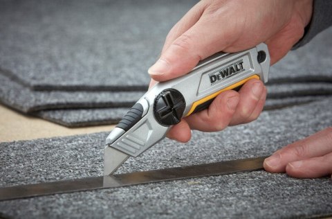 DEWALT NÓŻ UNIWERSALNY Z OSTRZEM STAŁYM DEWALT NÓŻ UNIWERSALNY Z OSTRZEM STAŁYM