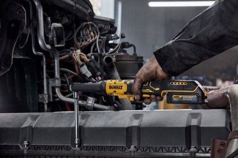DEWALT GRZECHOTKA UDAROWA AKUMULATOROWA 1/2'' 3/8'' XR 18V 2*1.7AH DEWALT GRZECHOTKA UDAROWA AKUMULATOROWA 1/2'' 3/8'' XR 18V 2*1.7AH