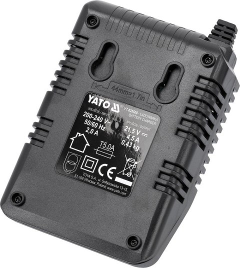 YATO INTELIGENTNA ŁADOWARKA 18V (2,4-4,5A) Z UKŁADEM CHŁODZENIA YATO INTELIGENTNA ŁADOWARKA 18V (2,4-4,5A) Z UKŁADEM CHŁODZENIA