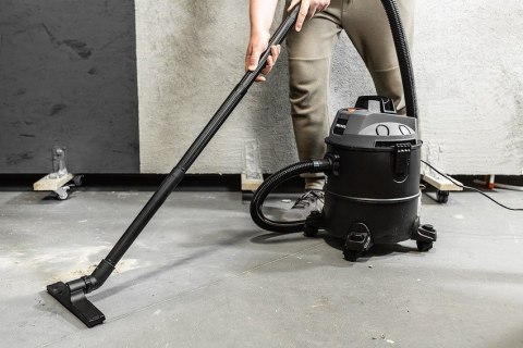 GRAPHITE ODKURZACZ PRZEMYSŁOWY 1200W 20L ZBIORNIK Z TWORZYWA GRAPHITE ODKURZACZ PRZEMYSŁOWY 1200W 20L ZBIORNIK Z TWORZYWA