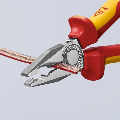 KNIPEX SZCZYPCE UNIWERSALNE IZOLOWANE VDE 180MM KNIPEX SZCZYPCE UNIWERSALNE IZOLOWANE VDE 180MM