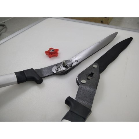 BEAST NOŻYCE SEKATOR DO ŻYWOPŁOTU 570 mm FALISTE OSTRZE BEAST NOŻYCE SEKATOR DO ŻYWOPŁOTU 570 mm FALISTE OSTRZE