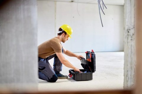 WIHA WALIZKA NARZĘDZIOWA DLA ELEKTRYKÓW BASIC L, 18CZ. WIHA WALIZKA NARZĘDZIOWA DLA ELEKTRYKÓW BASIC L, 18CZ.